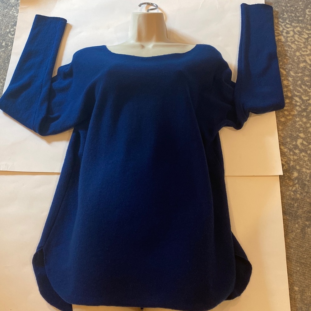 VINCE WOOL SWEATER IN BLUE